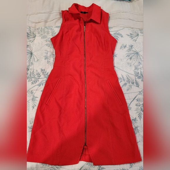 Dress - Picture 3 of 3